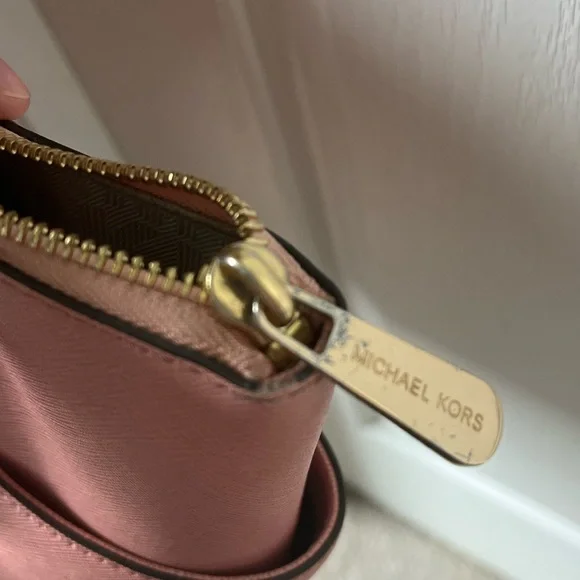 Michael Kors Purse - Picture 5 of 8